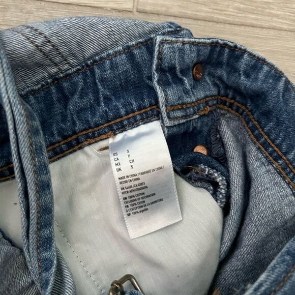 American Eagle Overall Tomboy Shorts Distressed Small - Picture 5 of 6